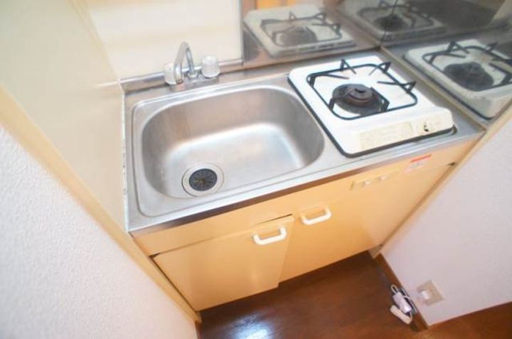 福岡県糟屋郡新宮町美咲2丁目(マンション)の賃貸物件101のキッチン