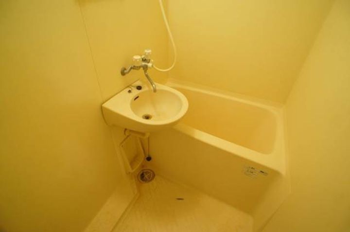 福岡県糟屋郡新宮町美咲2丁目(マンション)の賃貸物件101の風呂