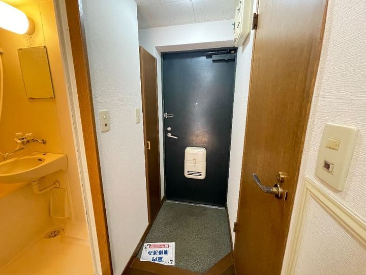 福岡県糟屋郡新宮町美咲2丁目(マンション)の賃貸物件301の玄関