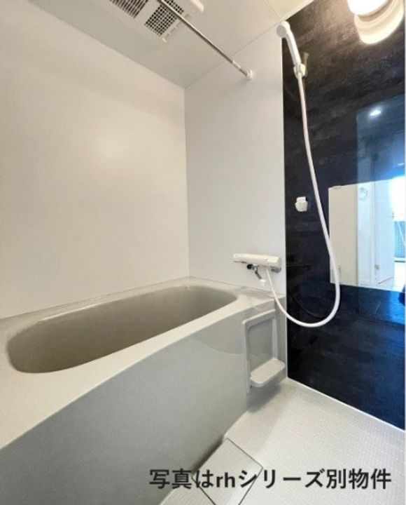 仮)robothome唐原Ⅱ203の風呂