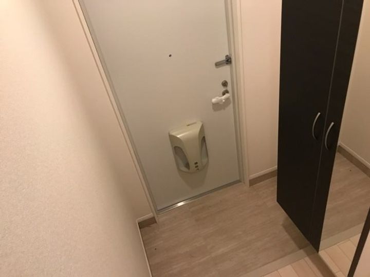 ANNEX HIRO(アネックスヒロ)Ⅲ番館201の玄関