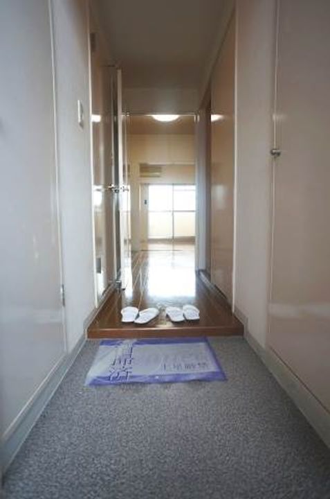 福岡県大野城市下大利1丁目(マンション)の賃貸物件402の玄関