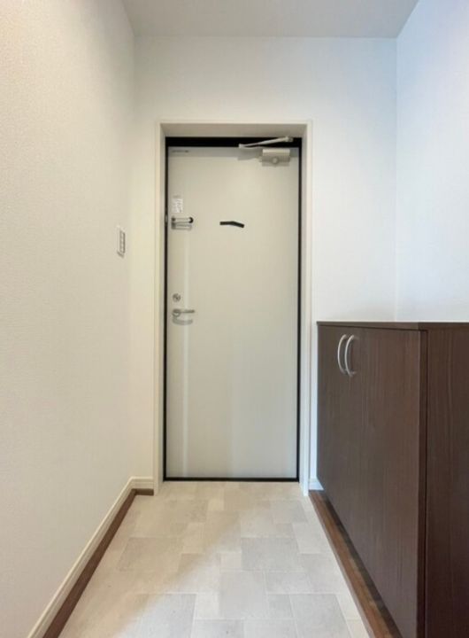 福岡県春日市若葉台西1丁目(アパート)の賃貸物件103の玄関