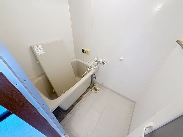 アンプルールフェール若草105の風呂