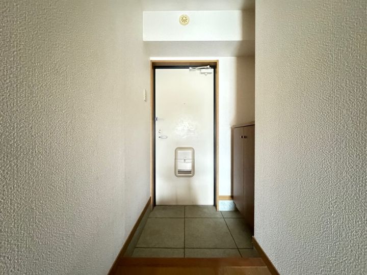 福岡県宗像市栄町(マンション)の賃貸物件302の玄関