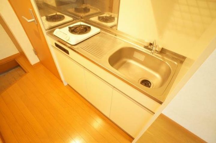 アパートメント・スクエア3番館204のキッチン