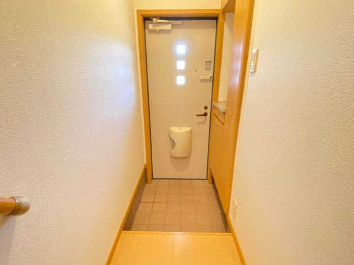 グレース城西ヶ丘Bの玄関