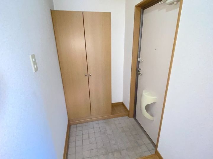 福岡県宗像市樟陽台1丁目(アパート)の賃貸物件201の玄関