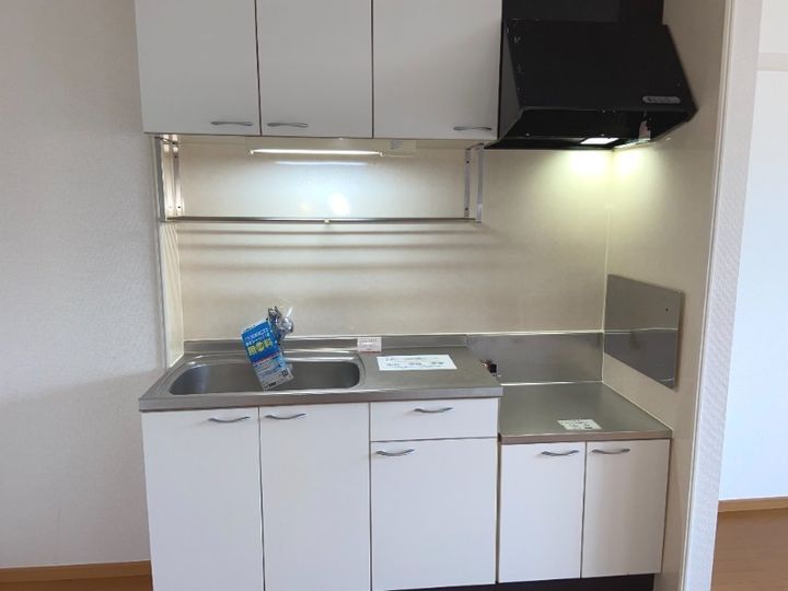 福岡県宗像市陵厳寺1丁目(アパート)の賃貸物件204のキッチン