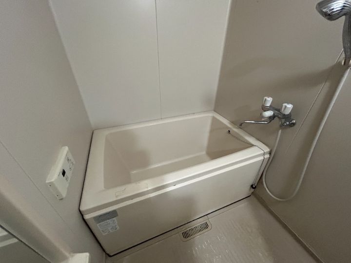 福岡県古賀市天神1丁目(マンション)の賃貸物件501の風呂