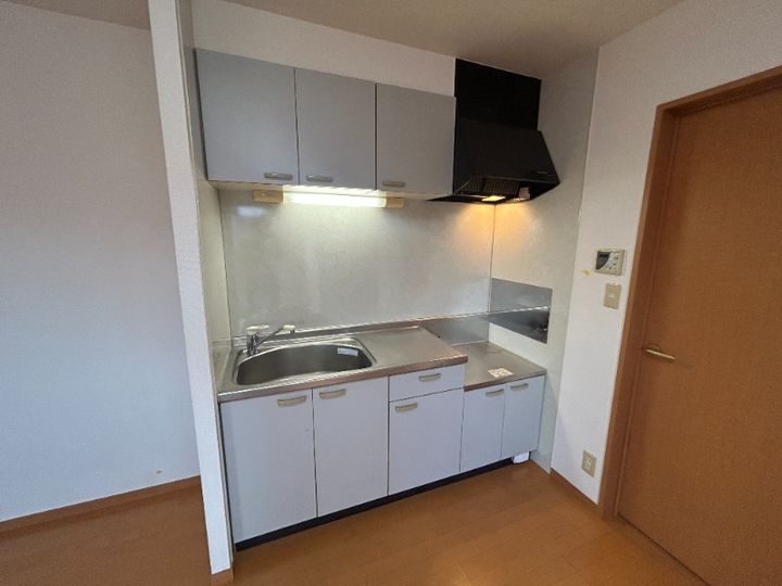 福岡県古賀市美明1丁目(アパート)の賃貸物件201のキッチン