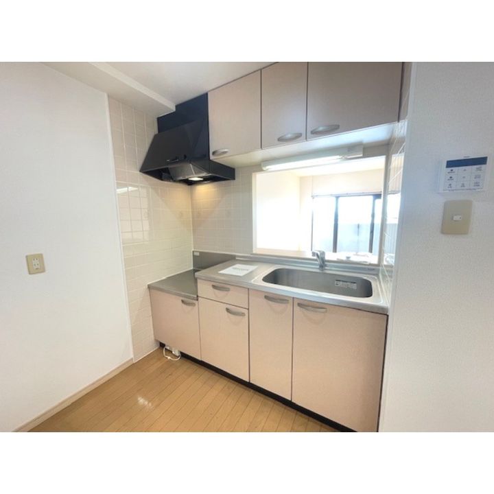 ハイランド花見702のキッチン