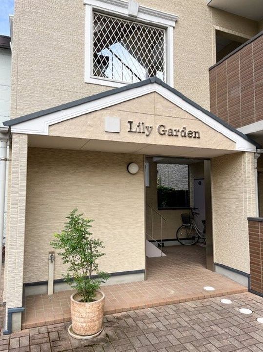 福岡県福岡市南区曰佐4丁目(マンション)の賃貸物件の玄関