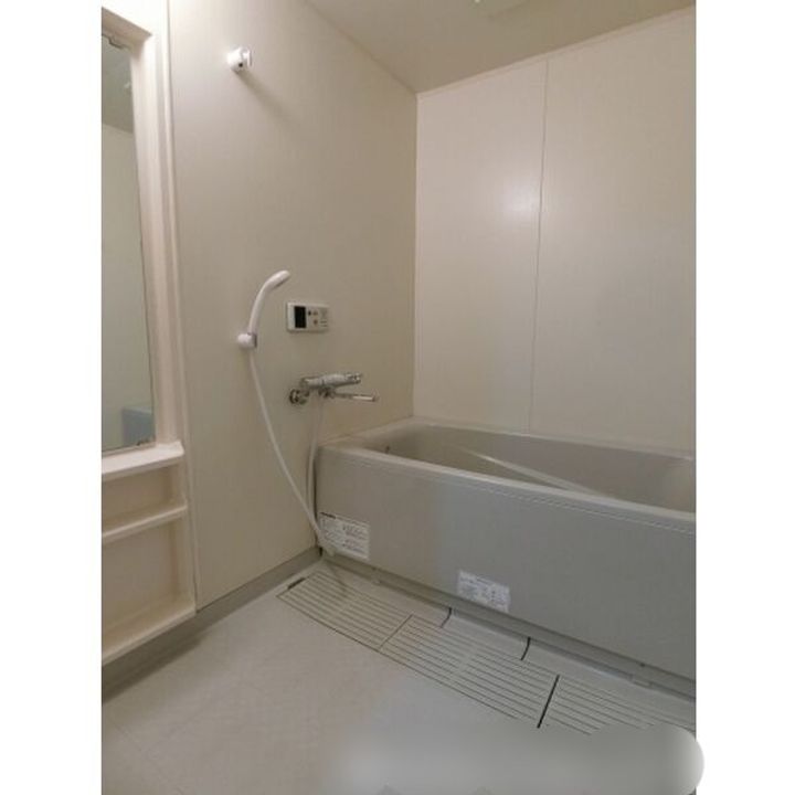 福岡県那珂川市片縄東1丁目(マンション)の賃貸物件301の風呂