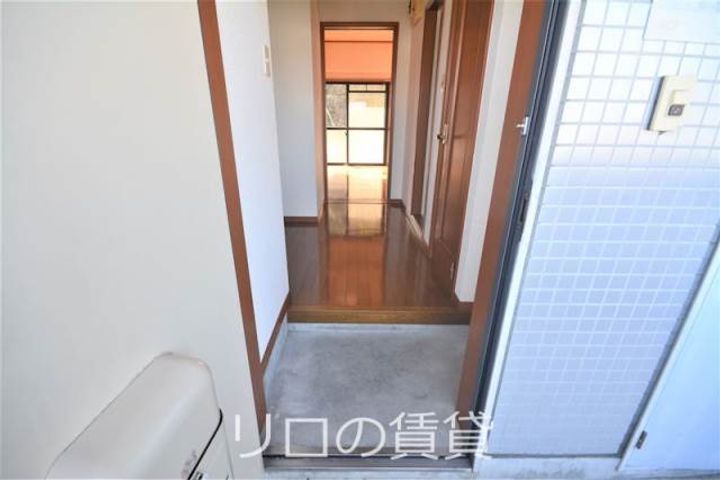 クオリスRの玄関