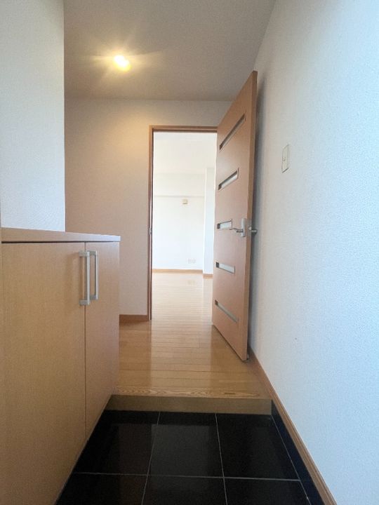 プレアール幸袋405の玄関