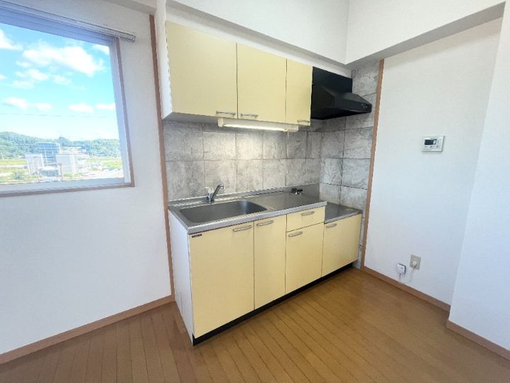 プレアール幸袋405のキッチン