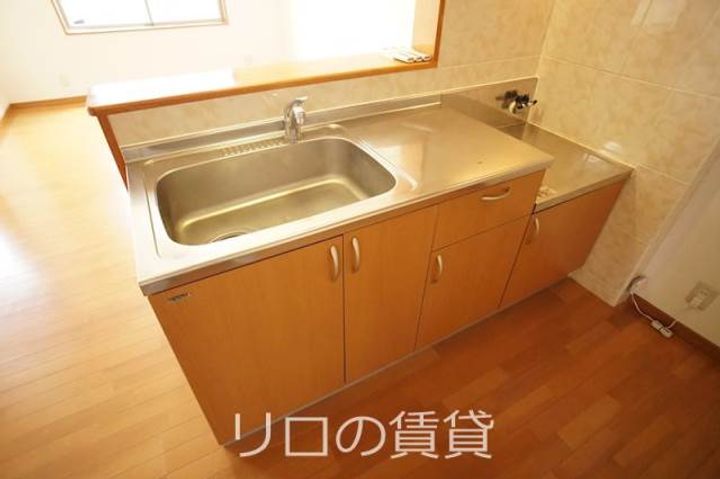 カーサベローナⅡA102のキッチン