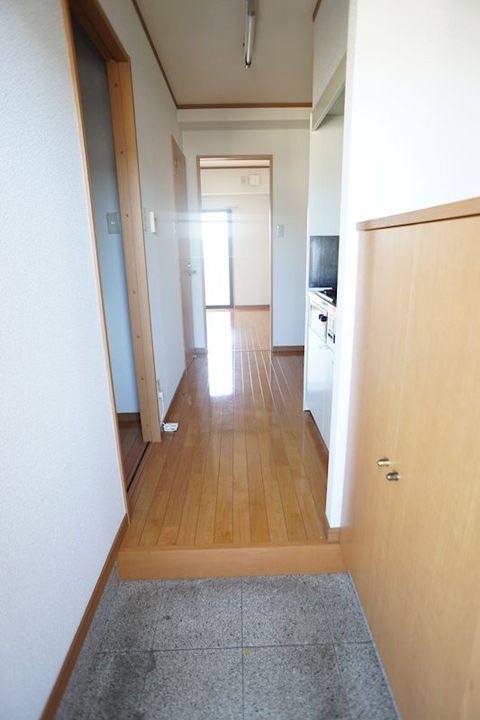 福岡県飯塚市横田(マンション)の賃貸物件801の玄関