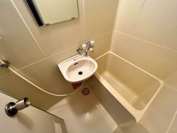 福岡県北九州市八幡西区医生ケ丘(アパート)の賃貸物件301の風呂