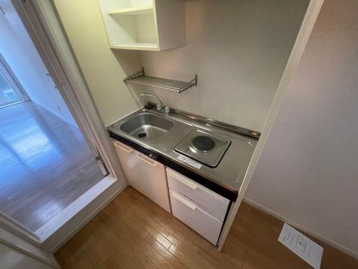 福岡県北九州市八幡西区鷹の巣2丁目(アパート)の賃貸物件201のキッチン