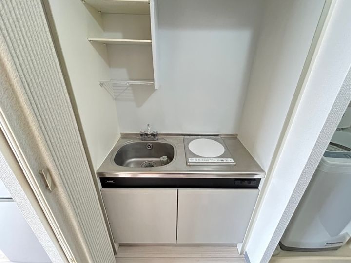 福岡県北九州市八幡西区折尾4丁目(マンション)の賃貸物件604のキッチン