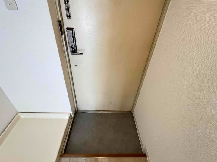 福岡県北九州市八幡西区岡田町(マンション)の賃貸物件501の玄関