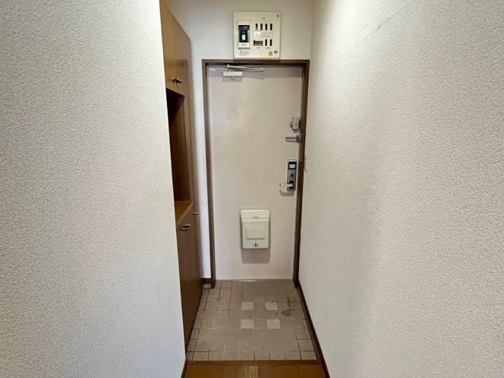 福岡県遠賀郡水巻町吉田西3丁目(アパート)の賃貸物件B202の玄関