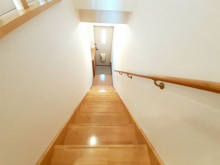 福岡県中間市岩瀬西町(アパート)の賃貸物件203の玄関