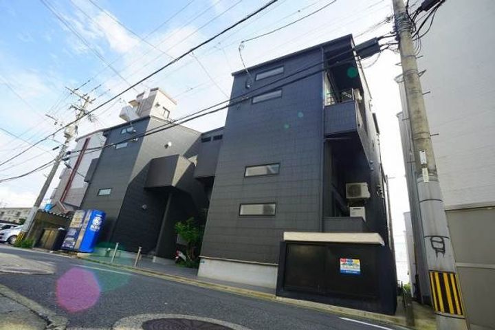 ピアンターレ ウノの外観