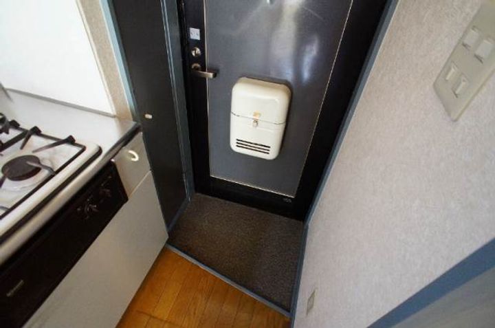 福岡県福岡市東区下原4丁目(アパート)の賃貸物件201の玄関