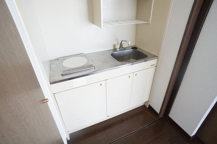 福岡県福岡市東区香住ケ丘2丁目(アパート)の賃貸物件401のキッチン