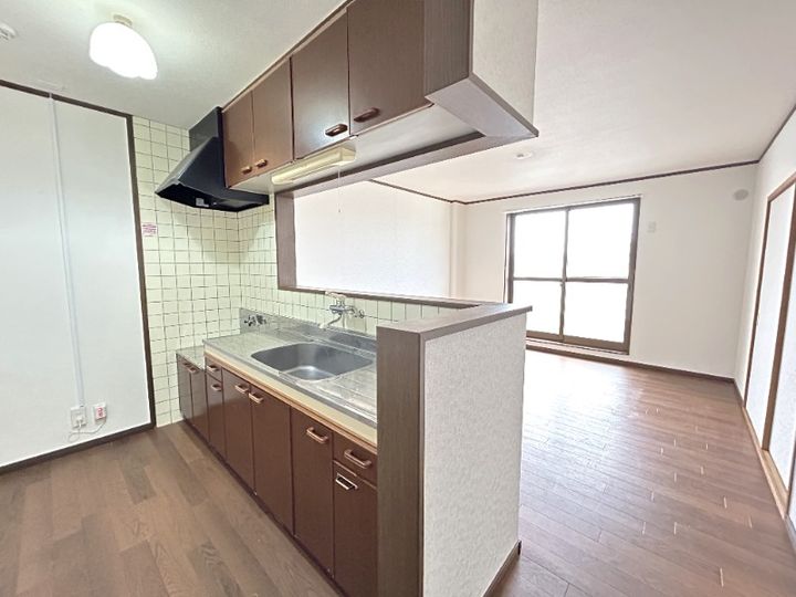 福岡県福岡市東区三苫6丁目の賃貸マンションのキッチン