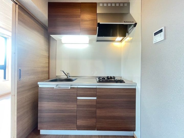 福岡県福岡市東区香住ケ丘6丁目(マンション)の賃貸物件101のキッチン