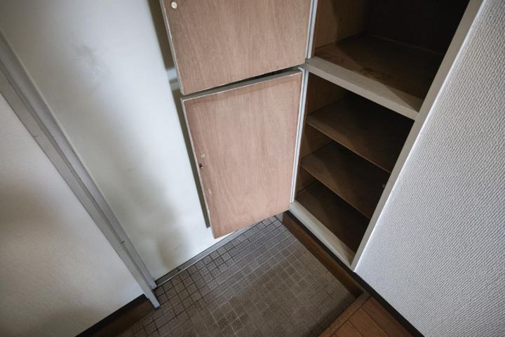 朝日プラザ小倉南704の玄関
