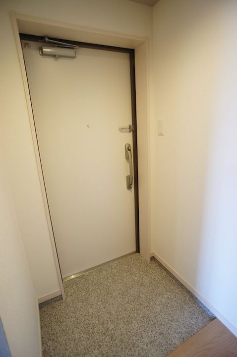 福岡県糟屋郡粕屋町大字仲原(マンション)の賃貸物件101の玄関