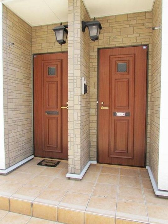 福岡県糟屋郡粕屋町仲原3丁目(アパート)の賃貸物件201の玄関