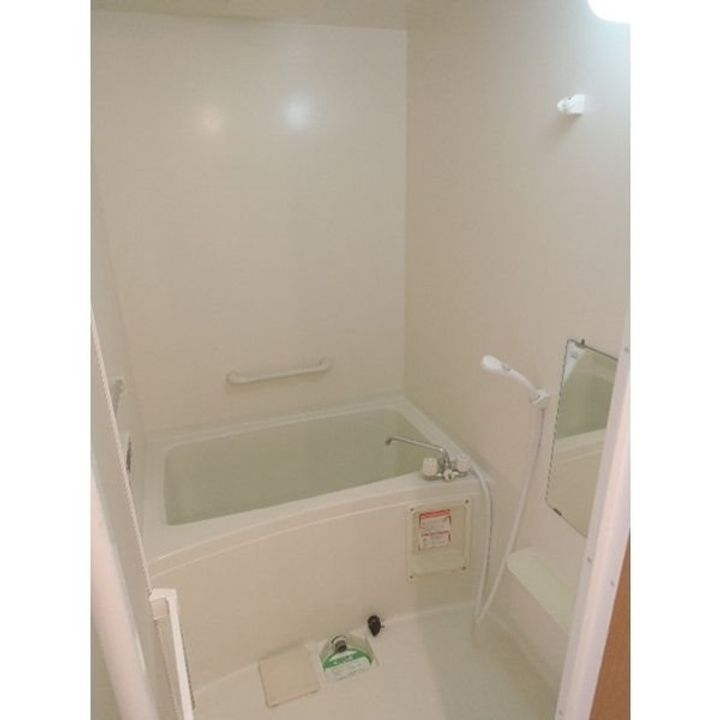 福岡県糟屋郡篠栗町和田4丁目(アパート)の賃貸物件2の風呂