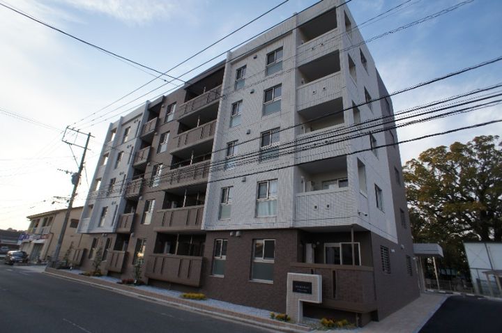 アヴァンセ志免町の外観