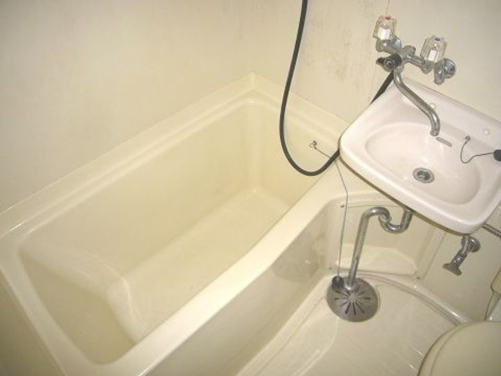 福岡県糟屋郡粕屋町仲原3丁目(アパート)の賃貸物件103の風呂