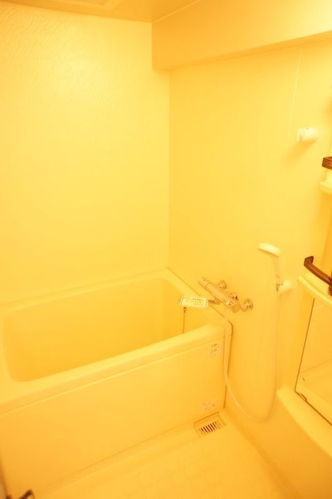 アクシス東平尾Ⅱ411の風呂