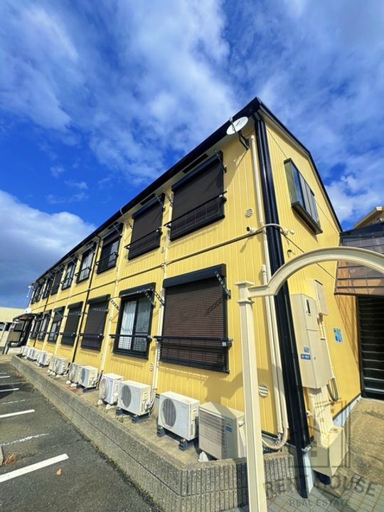 シャンソン和泉中央の外観
