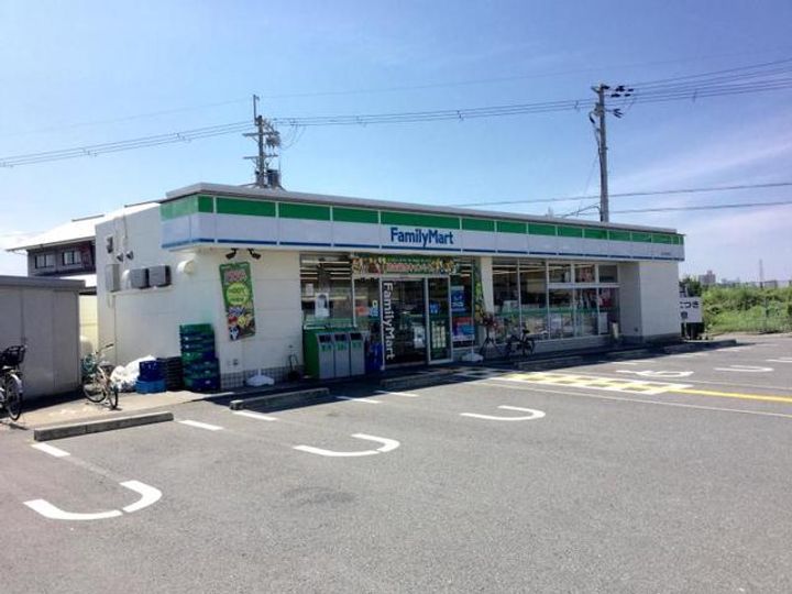 カーサ アニューの周辺