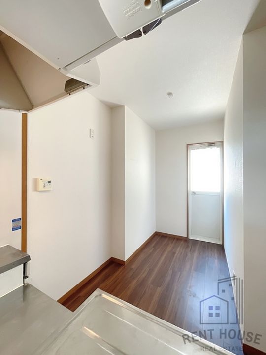 エンフィールド シャリテのキッチン