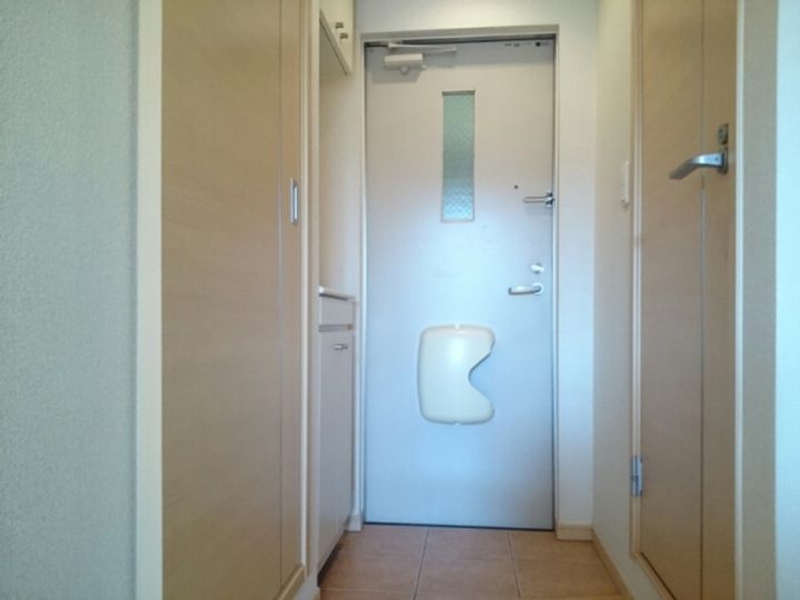 カレント・レジデンスの玄関