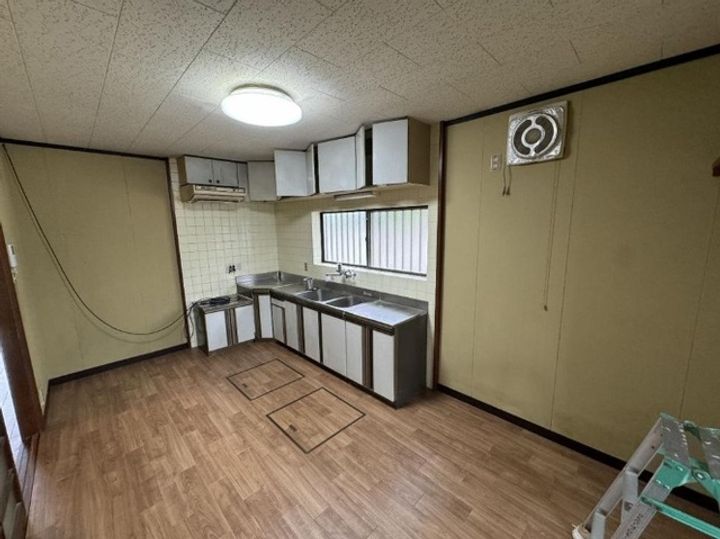 大阪府岸和田市南上町1丁目(一戸建)の賃貸物件のキッチン