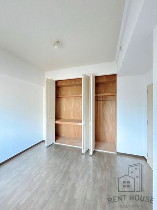 パン・リーヴルのその他画像