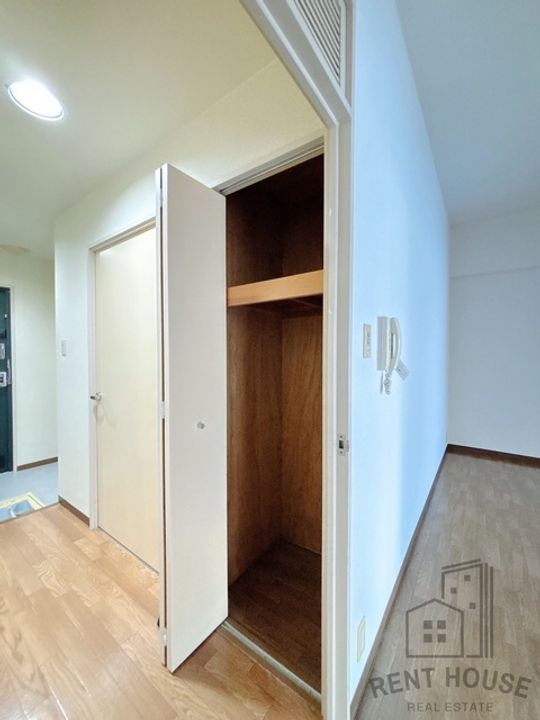 パン・リーヴルのその他画像