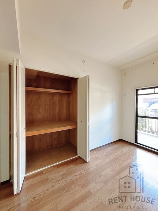 パン・リーヴルのその他画像