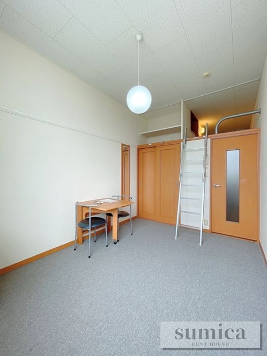 レオパレスFutura 泉の内装